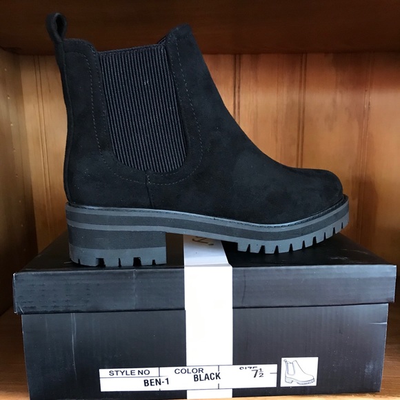 Cute Booties - Picture 2 of 4